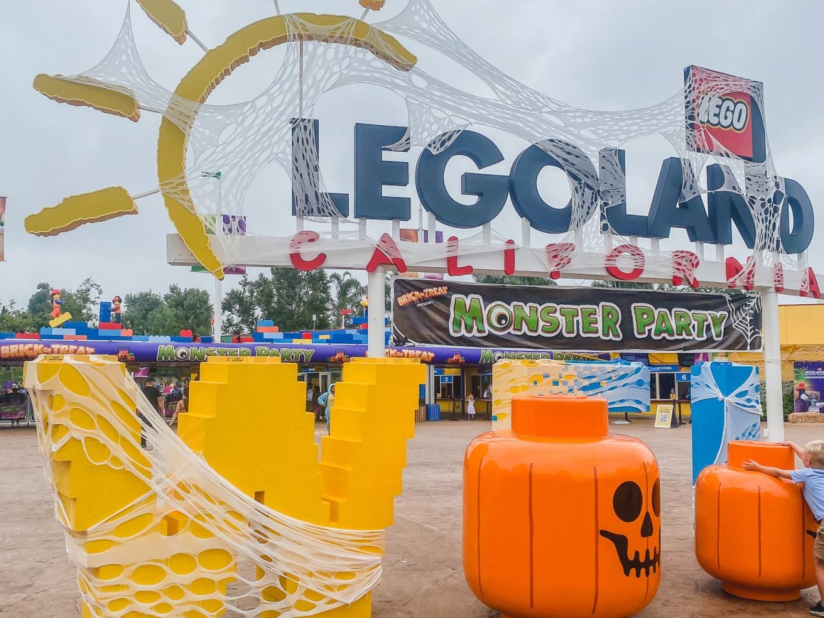 Brick-or-Treat LEGOLAND California Halloween 2025